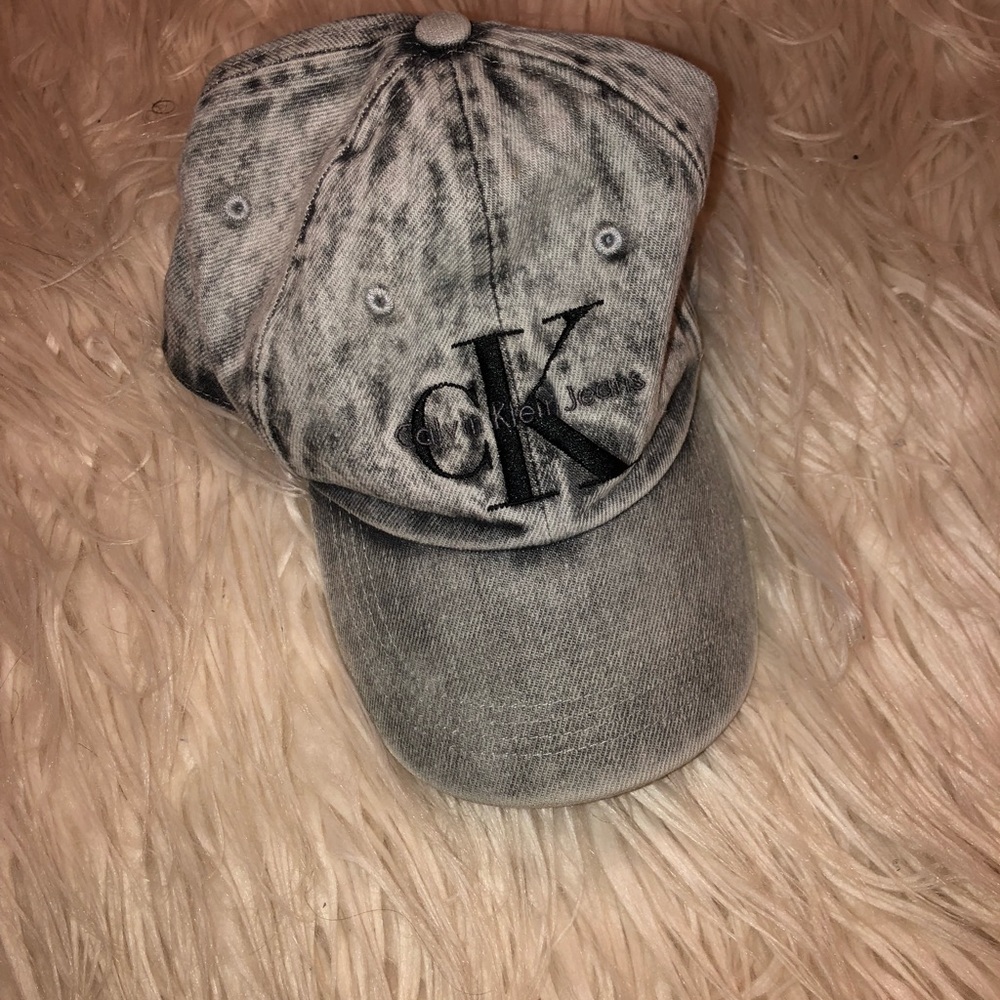 Calvin Klein hat